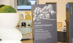 NUOVA MERCEDES-BENZ SLS