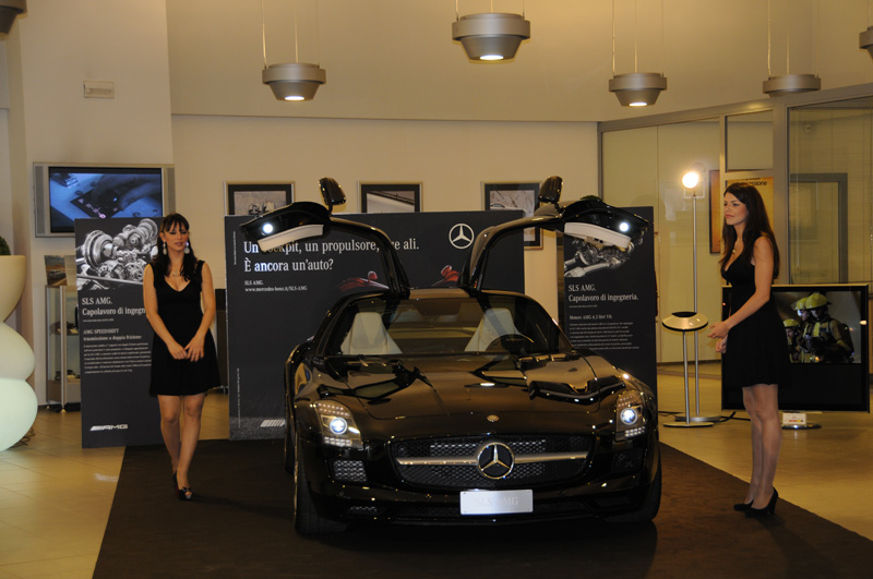 NUOVA MERCEDES-BENZ SLS